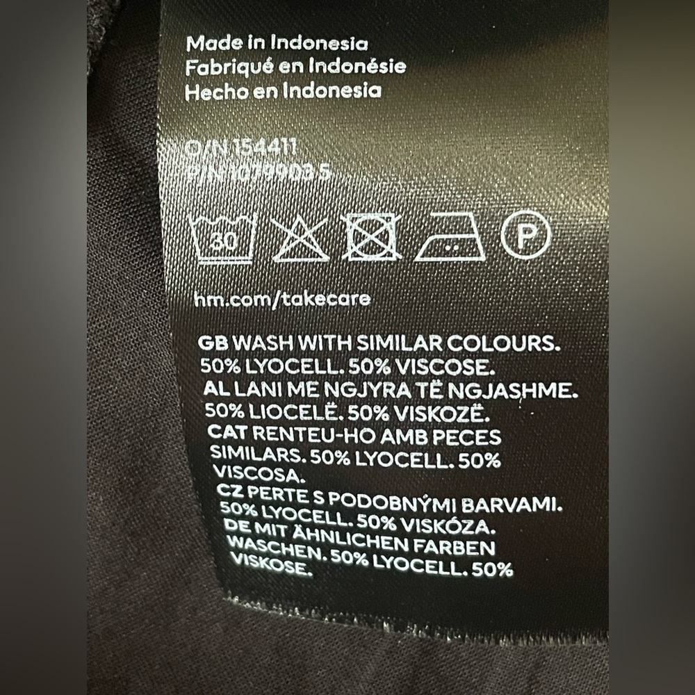 H&M lyocell blend dress - Picture 7 of 7
